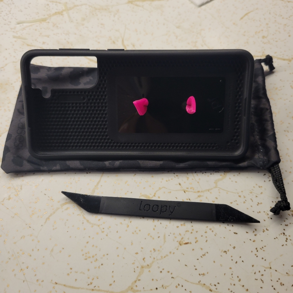 Loopy phone case